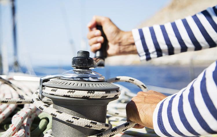 Época Náutica: Guia Prático para Pintura e Pequenas Remodelações do Seu Barco